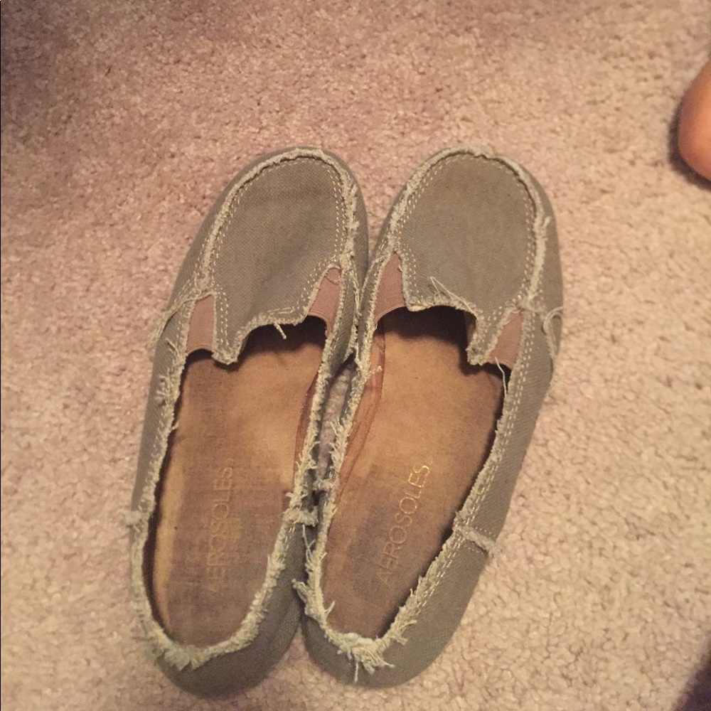 Comfy flats
